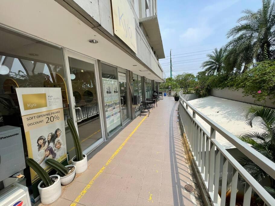 Minimalist & Comfy Studio @Baywalk Mall Pluit Jakarta Exterior photo